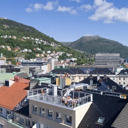 Cozy In The Heart Of Apartament Bergen